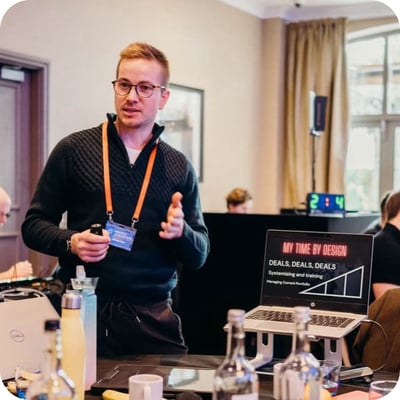 15ED648E-82F4-4522-B4B3-60C205DC4116