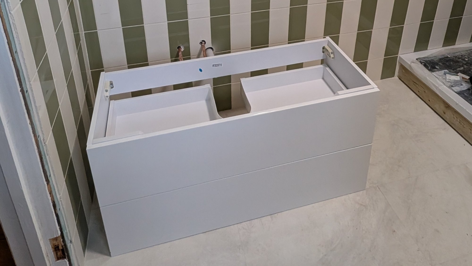 PXL_20251202_085449589